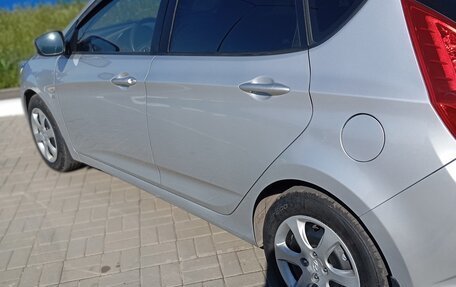 Hyundai Solaris II рестайлинг, 2015 год, 845 000 рублей, 4 фотография
