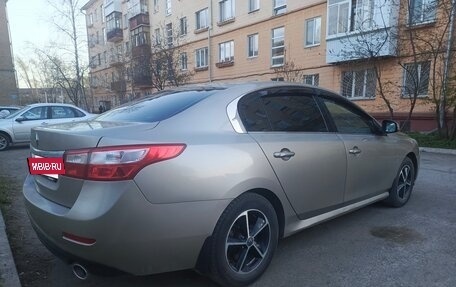 Renault Latitude I, 2010 год, 850 000 рублей, 5 фотография