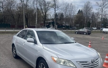 Toyota Camry, 2008 год, 910 000 рублей, 2 фотография