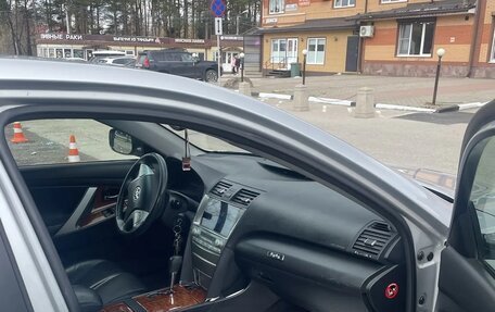 Toyota Camry, 2008 год, 910 000 рублей, 11 фотография