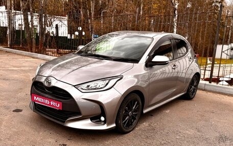 Toyota Yaris, 2020 год, 1 550 000 рублей, 3 фотография
