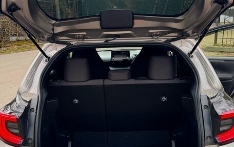 Toyota Yaris, 2020 год, 1 550 000 рублей, 13 фотография