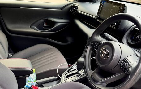 Toyota Yaris, 2020 год, 1 550 000 рублей, 14 фотография
