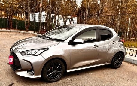Toyota Yaris, 2020 год, 1 550 000 рублей, 4 фотография