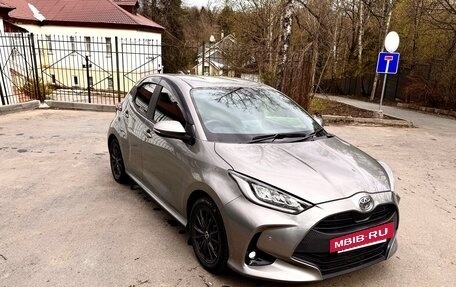 Toyota Yaris, 2020 год, 1 550 000 рублей, 16 фотография