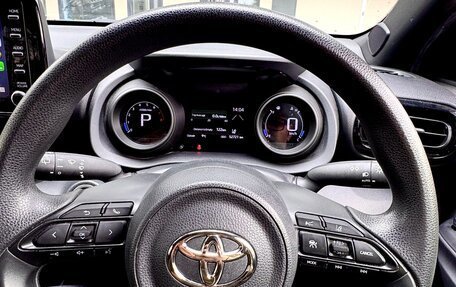 Toyota Yaris, 2020 год, 1 550 000 рублей, 17 фотография