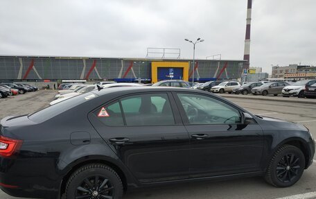 Skoda Octavia, 2018 год, 2 000 000 рублей, 3 фотография