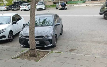 KIA Rio IV, 2019 год, 1 100 000 рублей, 2 фотография