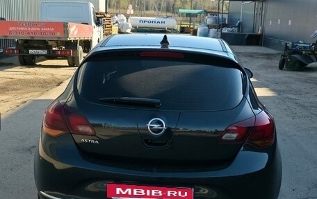 Opel Astra J, 2014 год, 870 000 рублей, 3 фотография