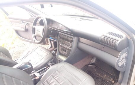 Audi A6, 1996 год, 300 000 рублей, 7 фотография