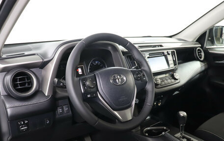 Toyota RAV4, 2015 год, 2 199 900 рублей, 13 фотография