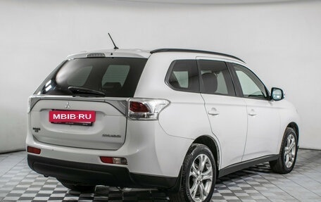 Mitsubishi Outlander III рестайлинг 3, 2013 год, 1 195 000 рублей, 5 фотография