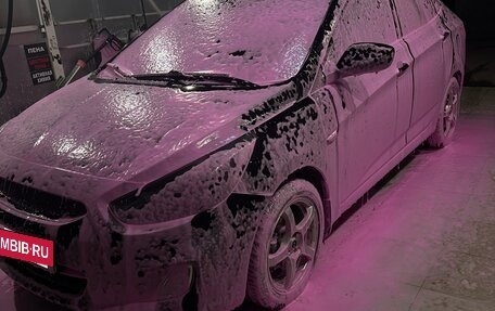 Hyundai Solaris II рестайлинг, 2012 год, 900 000 рублей, 13 фотография