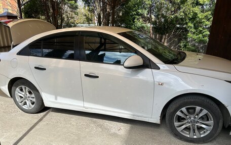 Chevrolet Cruze II, 2010 год, 650 000 рублей, 2 фотография