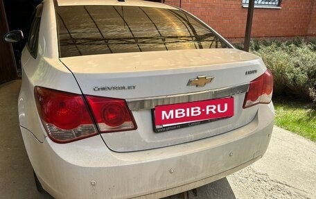 Chevrolet Cruze II, 2010 год, 650 000 рублей, 5 фотография
