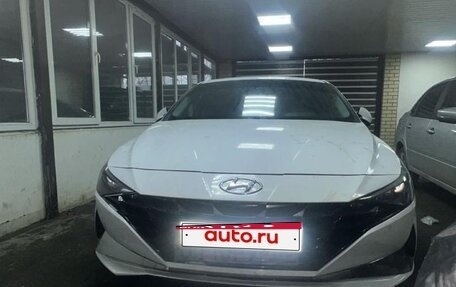 Hyundai Elantra, 2021 год, 2 200 000 рублей, 2 фотография
