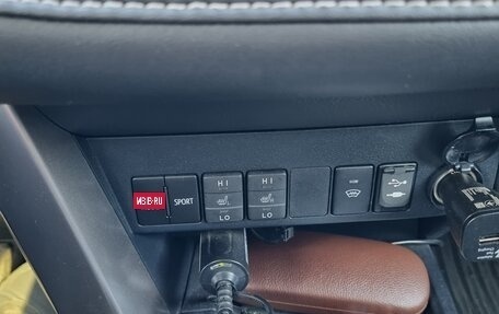 Toyota RAV4, 2016 год, 2 950 000 рублей, 16 фотография