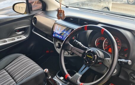 Toyota Vitz, 2014 год, 1 000 000 рублей, 8 фотография
