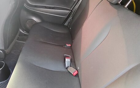 Toyota Vitz, 2014 год, 1 000 000 рублей, 10 фотография