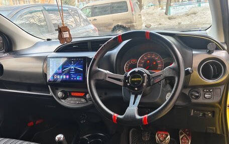 Toyota Vitz, 2014 год, 1 000 000 рублей, 7 фотография