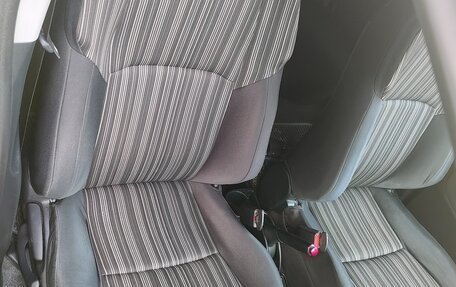 Toyota Vitz, 2014 год, 1 000 000 рублей, 9 фотография