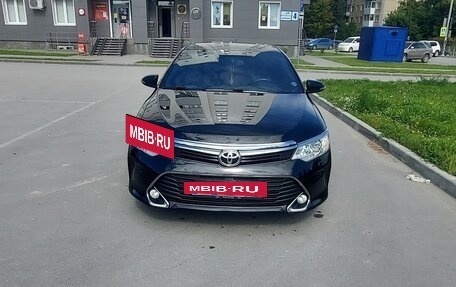 Toyota Camry, 2016 год, 2 690 000 рублей, 13 фотография