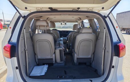 KIA Carnival III, 2016 год, 2 200 000 рублей, 8 фотография