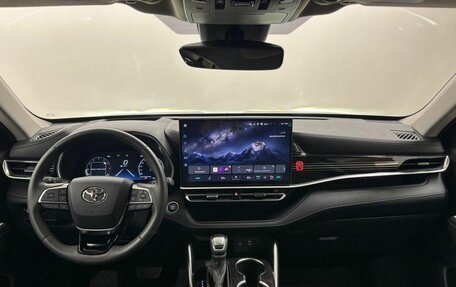 Toyota Highlander, 2025 год, 5 450 000 рублей, 17 фотография