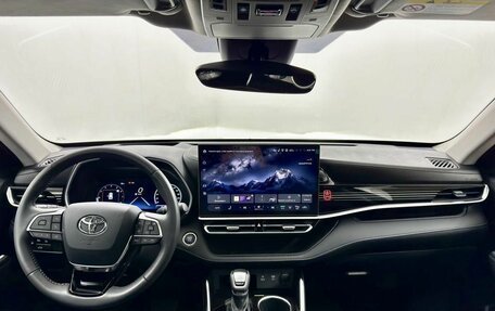 Toyota Highlander, 2025 год, 5 450 000 рублей, 17 фотография