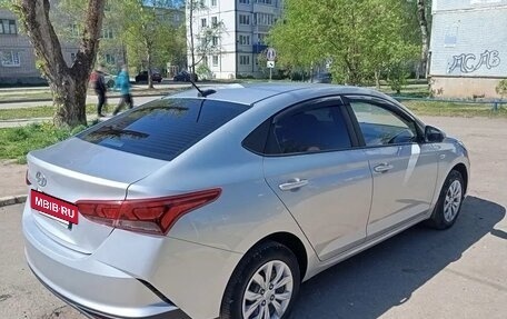 Hyundai Solaris II рестайлинг, 2021 год, 1 300 000 рублей, 2 фотография