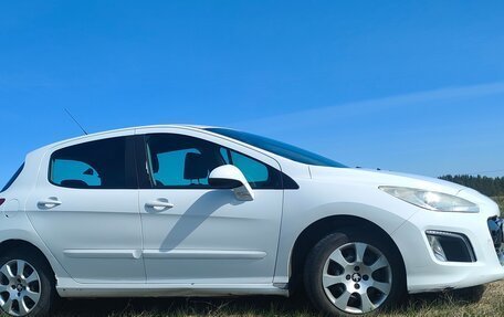 Peugeot 308 II, 2011 год, 495 000 рублей, 2 фотография