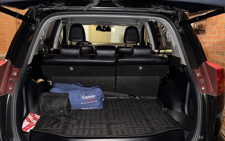 Toyota RAV4, 2014 год, 2 600 000 рублей, 9 фотография