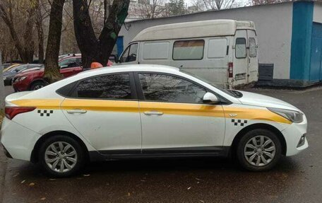 Hyundai Solaris II рестайлинг, 2018 год, 8 фотография