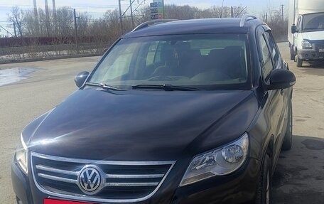 Volkswagen Tiguan I, 2010 год, 780 000 рублей, 2 фотография