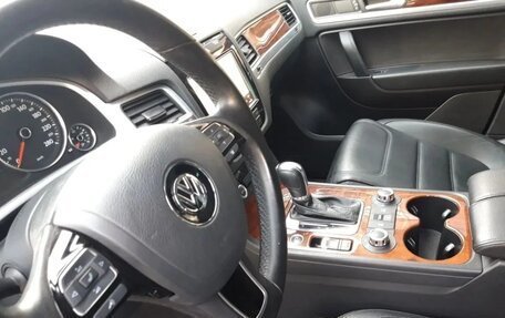 Volkswagen Touareg III, 2011 год, 2 499 000 рублей, 16 фотография