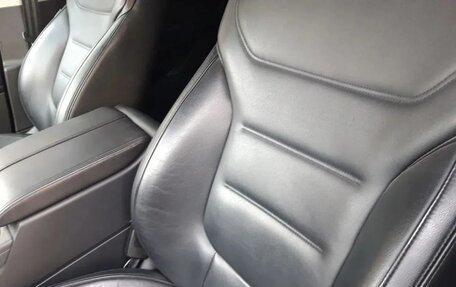 Volkswagen Touareg III, 2011 год, 2 499 000 рублей, 18 фотография
