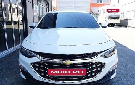 Chevrolet Malibu IX, 2022 год, 1 350 000 рублей, 2 фотография