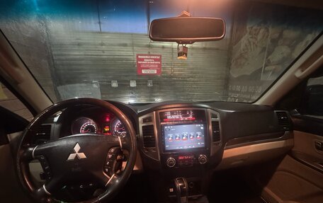 Mitsubishi Pajero IV, 2018 год, 2 950 000 рублей, 13 фотография