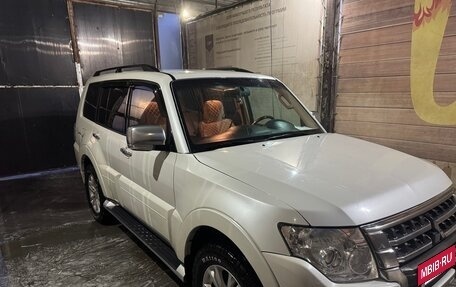 Mitsubishi Pajero IV, 2018 год, 2 950 000 рублей, 2 фотография