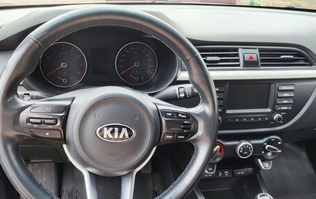 KIA Rio IV, 2019 год, 1 300 000 рублей, 5 фотография
