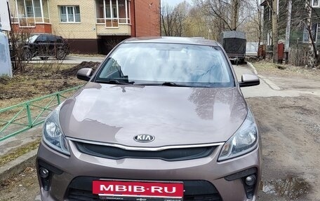 KIA Rio IV, 2019 год, 1 300 000 рублей, 2 фотография