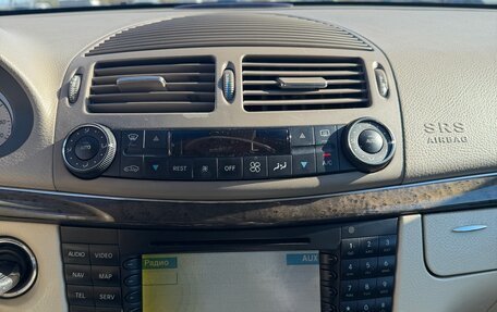 Mercedes-Benz E-Класс, 2003 год, 750 000 рублей, 13 фотография