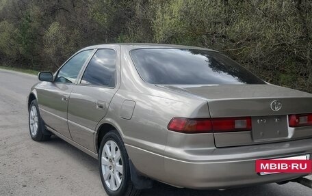Toyota Camry, 1999 год, 640 000 рублей, 2 фотография