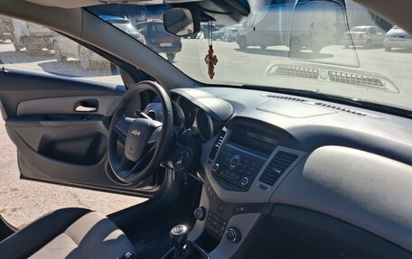 Chevrolet Cruze II, 2012 год, 620 000 рублей, 8 фотография