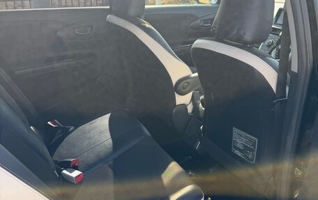 Toyota Wish II, 2011 год, 1 310 000 рублей, 7 фотография