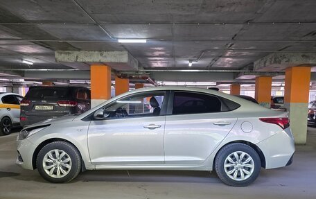 Hyundai Solaris II рестайлинг, 2017 год, 690 000 рублей, 3 фотография