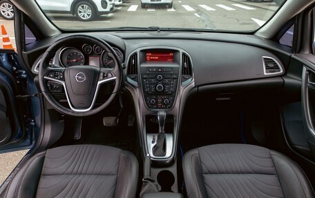 Opel Astra J, 2013 год, 995 000 рублей, 16 фотография