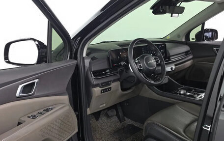 KIA Carnival, 2024 год, 4 190 202 рублей, 2 фотография