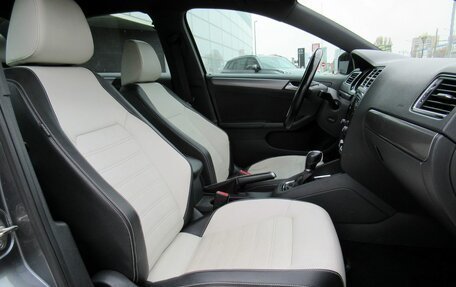 Volkswagen Jetta VI, 2016 год, 1 370 000 рублей, 19 фотография