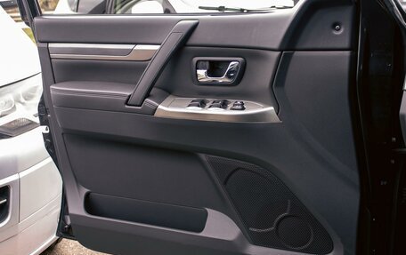 Mitsubishi Pajero IV, 2013 год, 1 895 000 рублей, 12 фотография